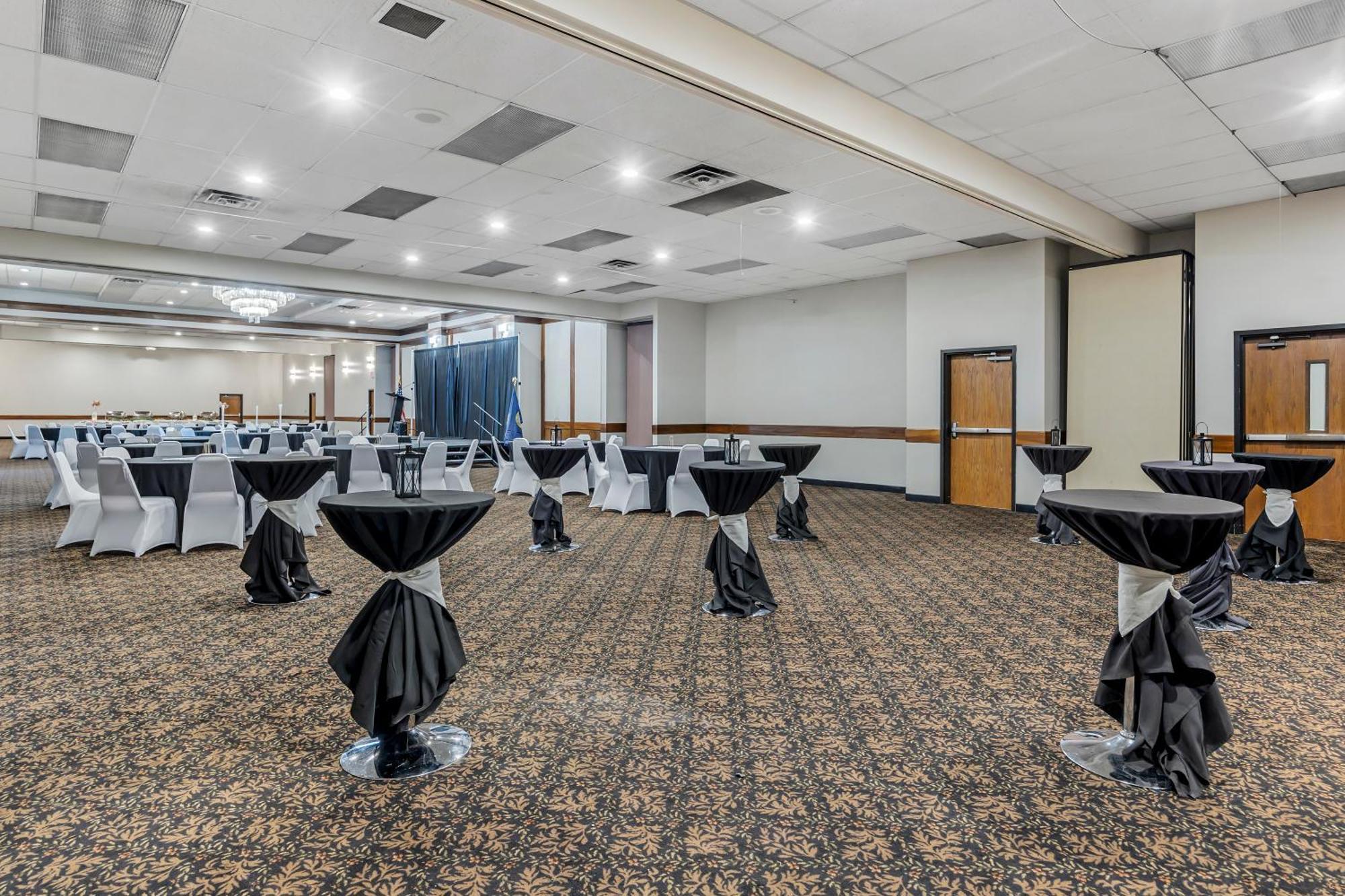 Seaport Inn & Suites Lewiston Exterior photo